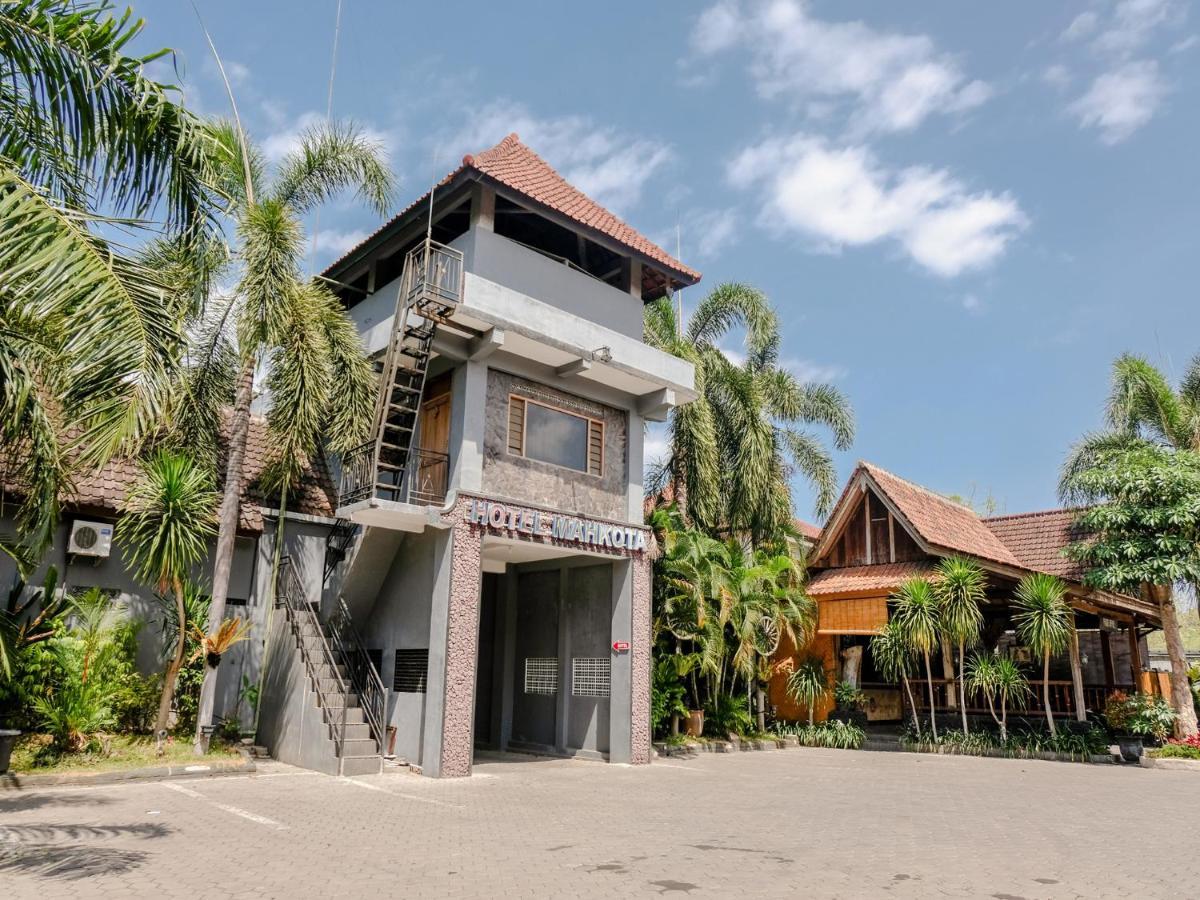 Hotel Mahkota Plengkung By Ecommerceloka Banyuwangi  Dış mekan fotoğraf
