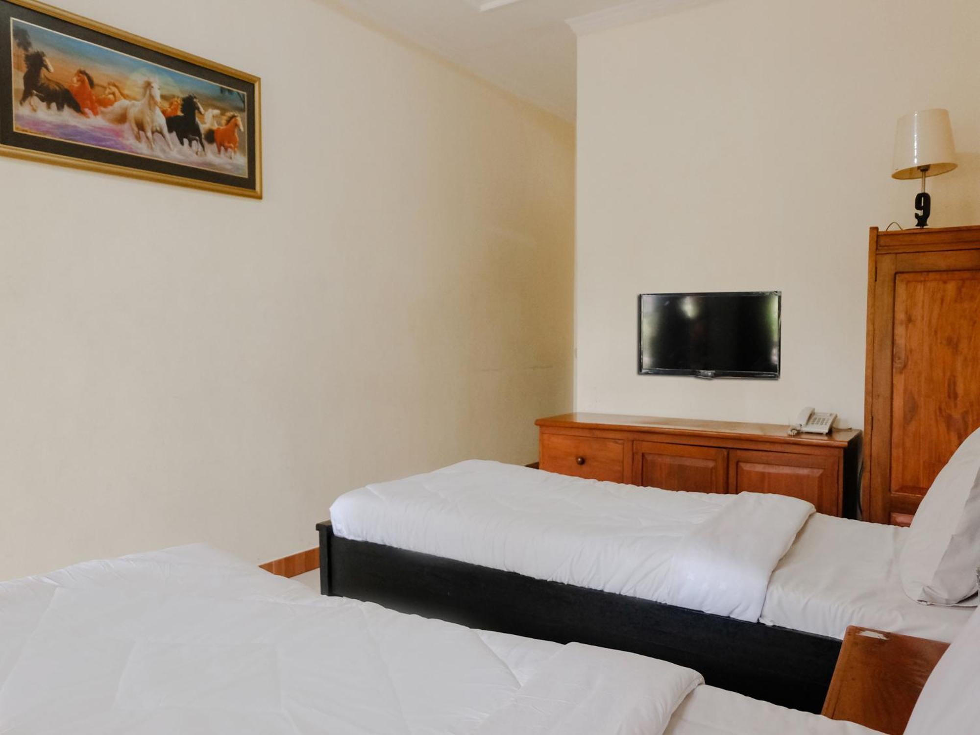 Hotel Mahkota Plengkung By Ecommerceloka Banyuwangi  Oda fotoğraf