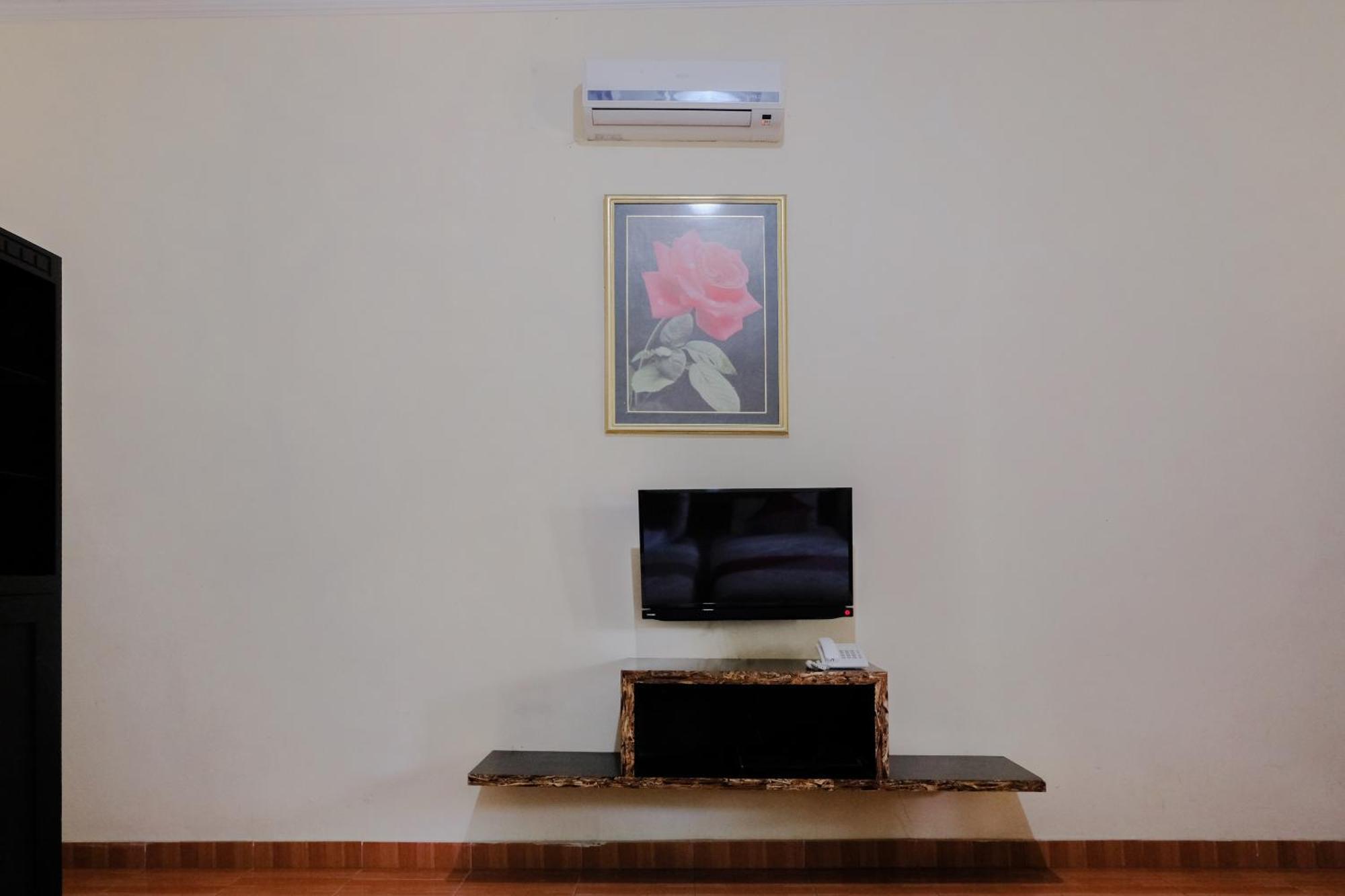 Hotel Mahkota Plengkung By Ecommerceloka Banyuwangi  Dış mekan fotoğraf